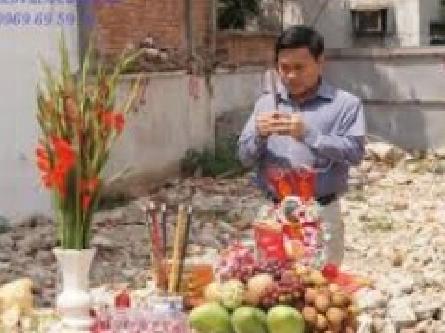 Phá dỡ nhà cũ có cần phải xem ngày không